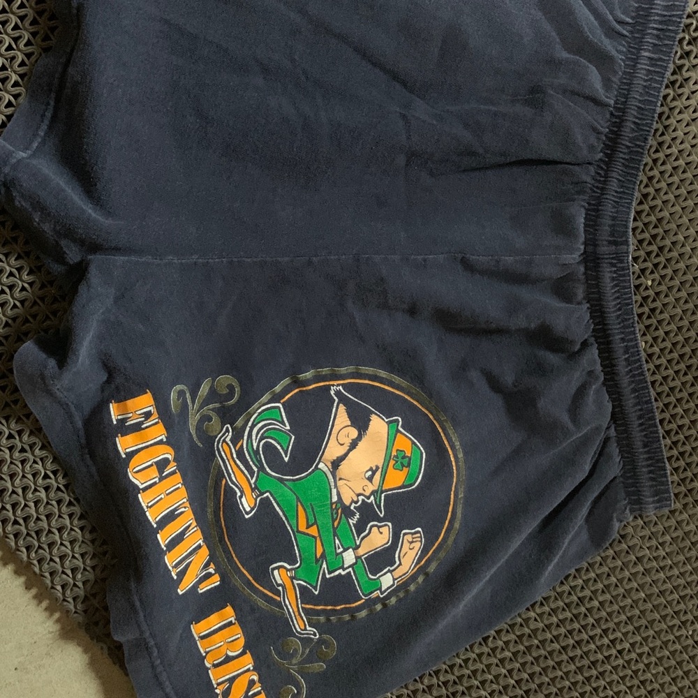 Vintage Notre dame fighting Irish team shorts 90’s